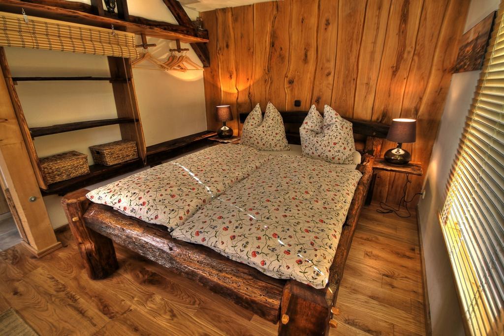 Bed and Breakfast Am Ruebenkeller Бинценбах Номер фото